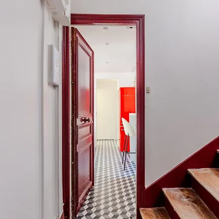 Montmartre Fully Refurbished Charming París