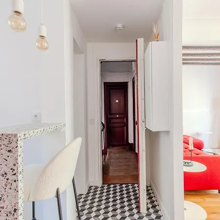 Montmartre Fully Refurbished Charming París